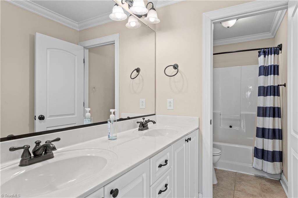 5578 Linden Hill Lane Property Photo 30