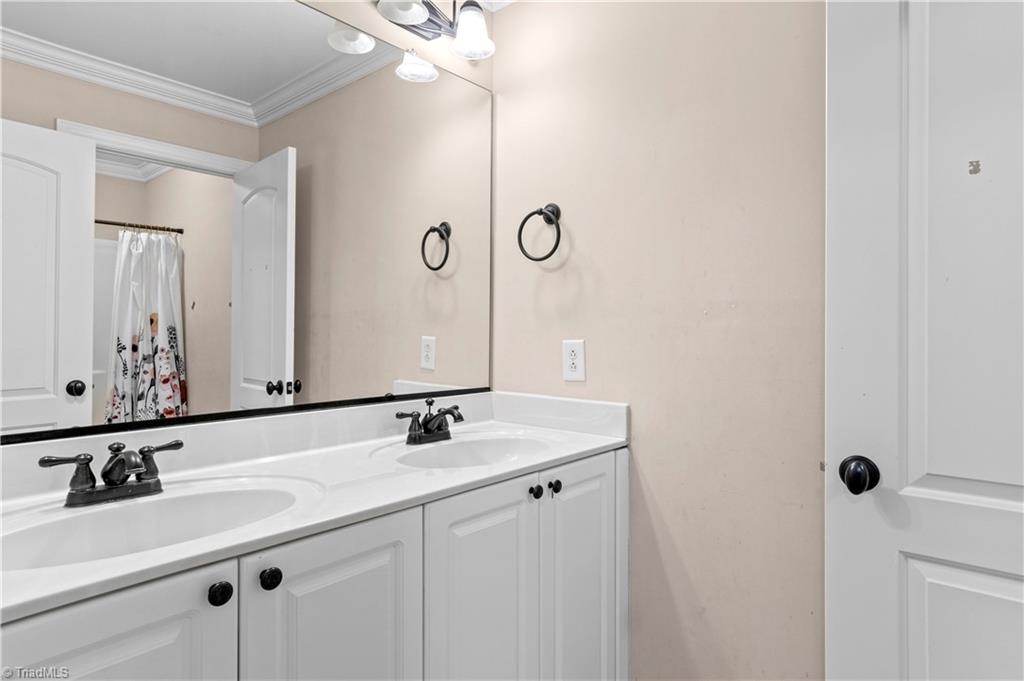 5578 Linden Hill Lane Property Photo 31
