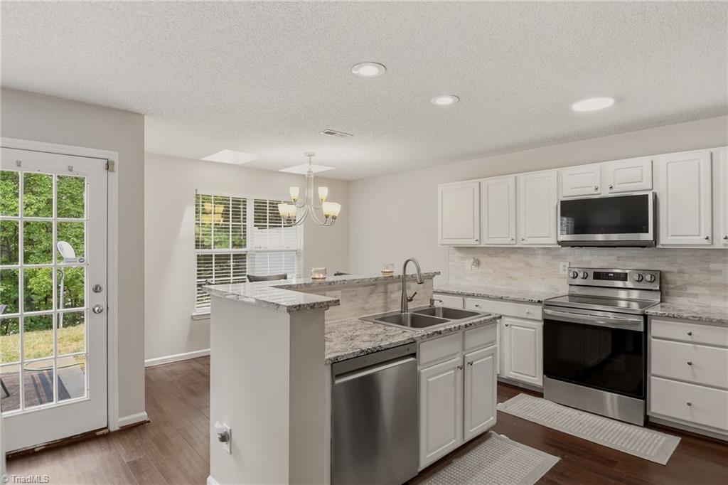 1109 Academic Drive Property Photo 1