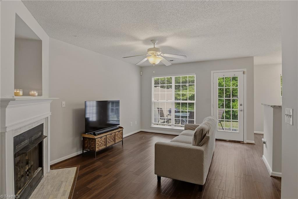 1109 Academic Drive Property Photo 2