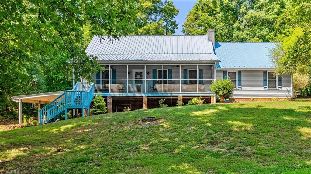 1013 Lacy Hepler Road Property Photo 2
