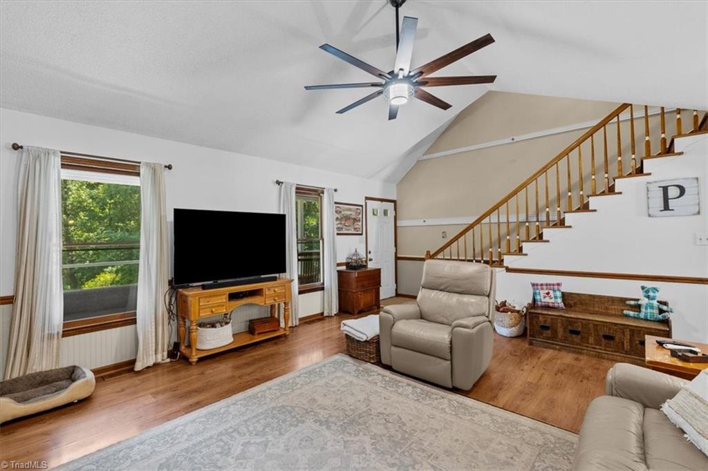1013 Lacy Hepler Road Property Photo 8
