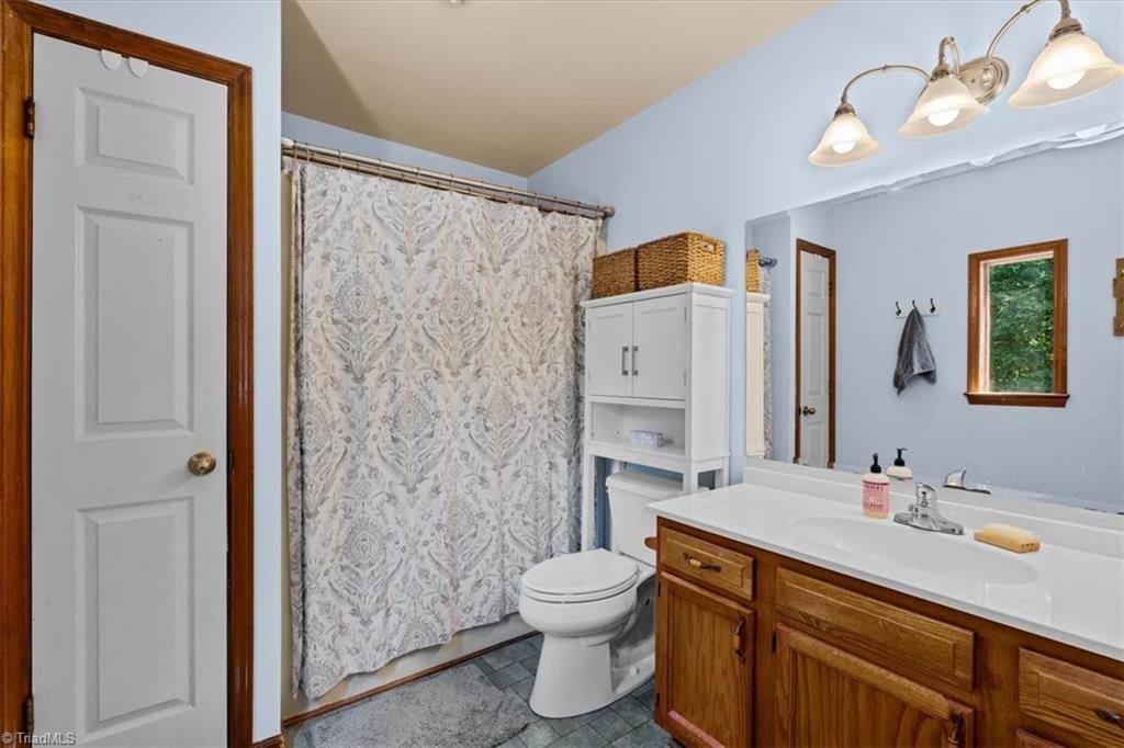 1013 Lacy Hepler Road Property Photo 18