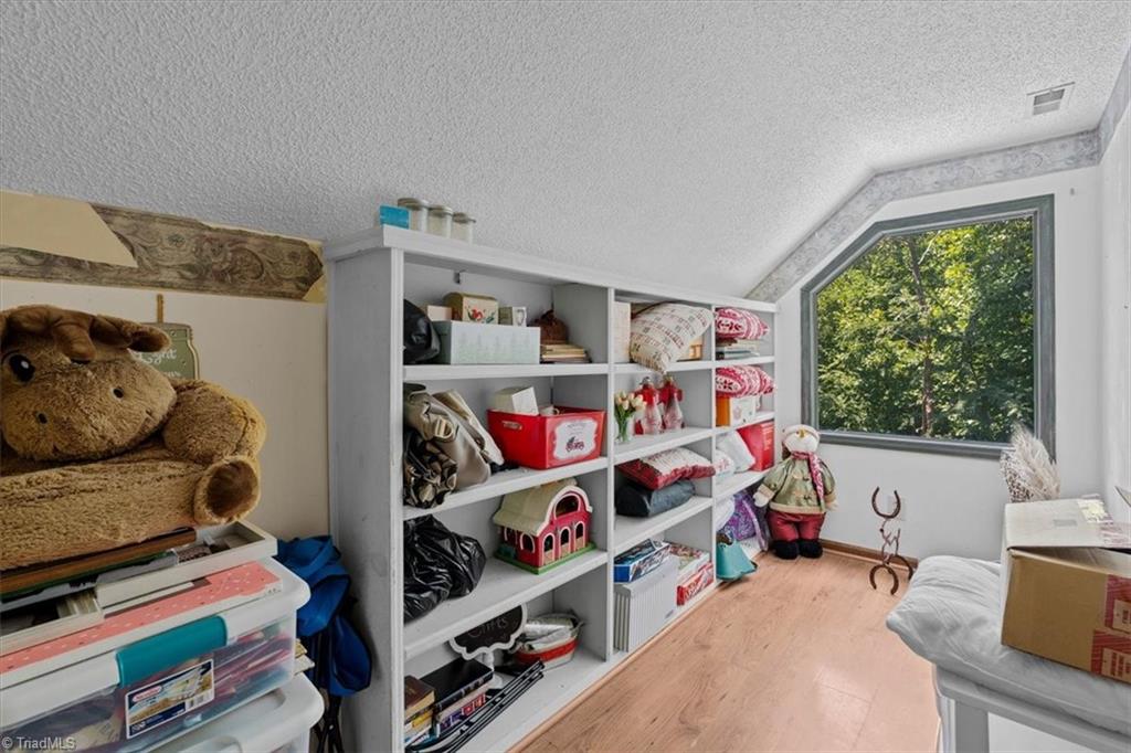 1013 Lacy Hepler Road Property Photo 24