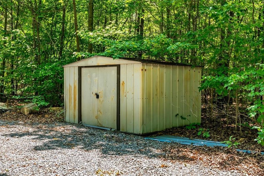 1013 Lacy Hepler Road Property Photo 42