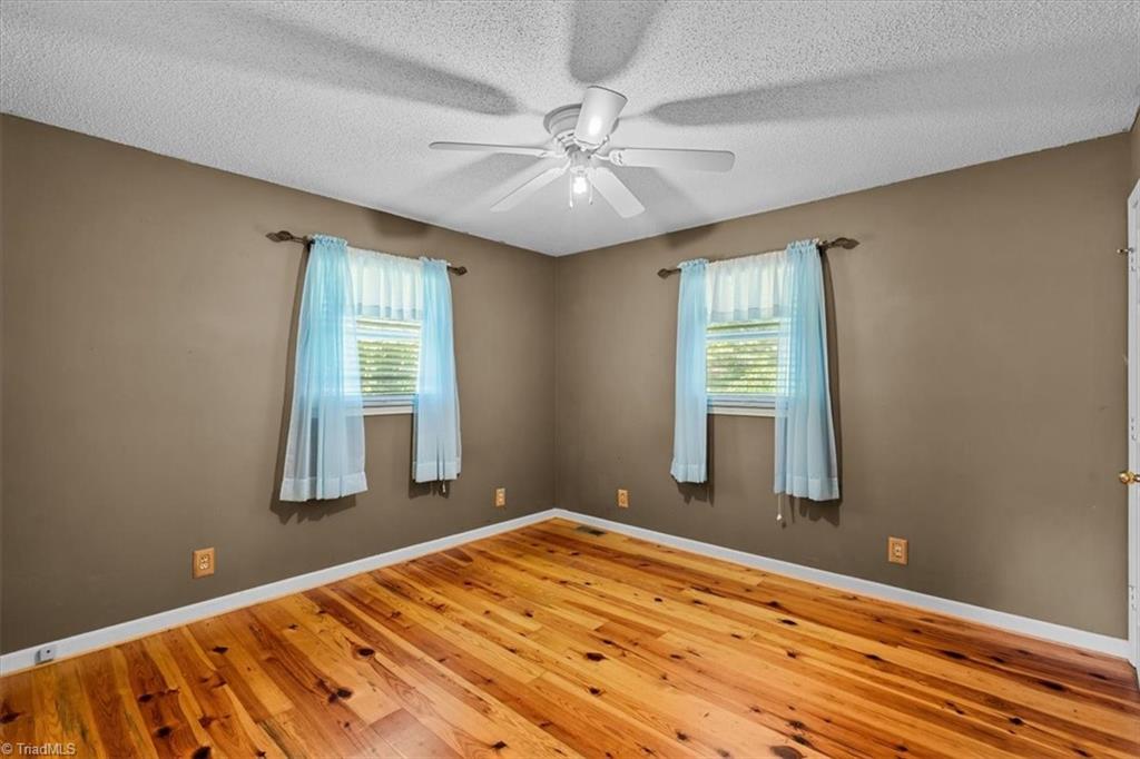 1013 Gladstone Road Property Photo 20