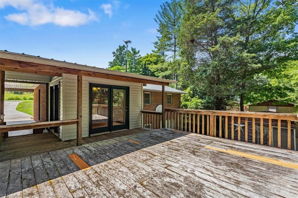 1013 Gladstone Road Property Photo 34