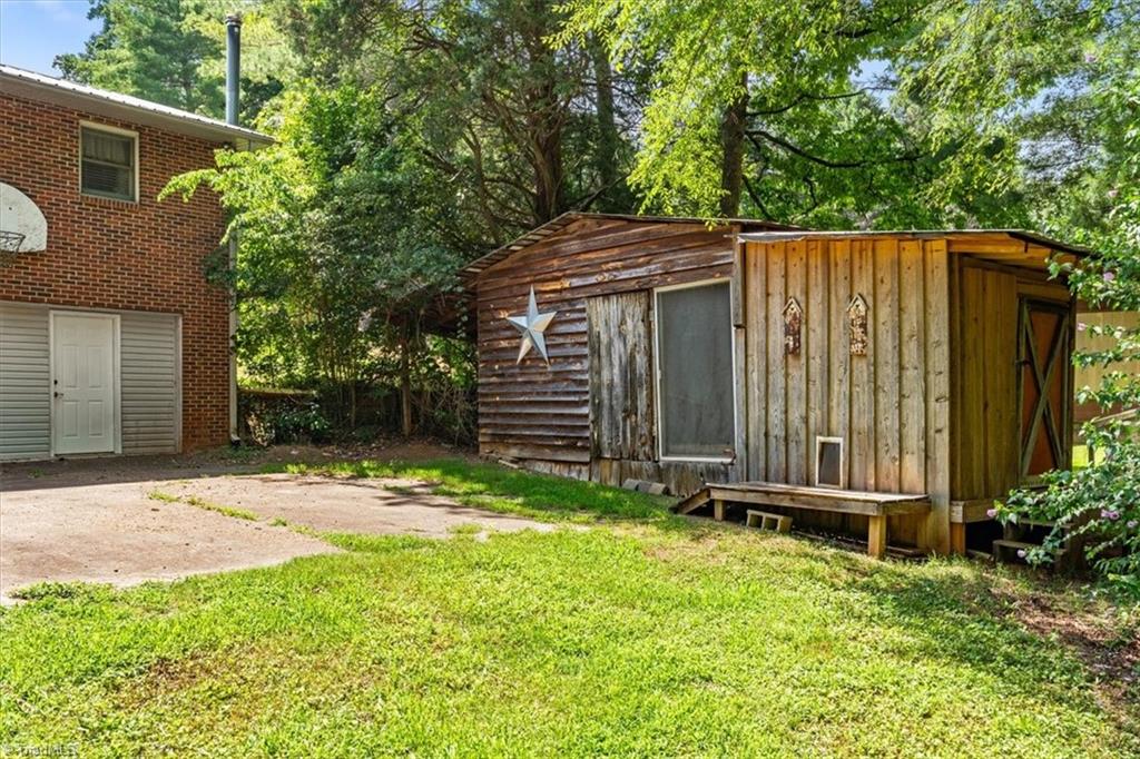 1013 Gladstone Road Property Photo 35