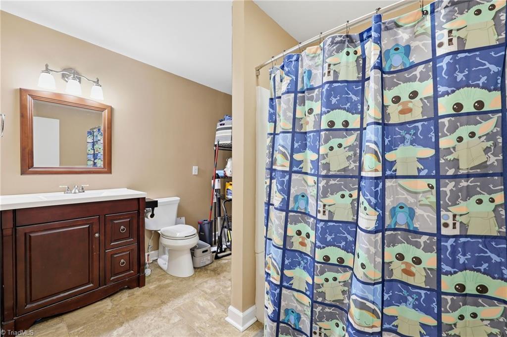 4228 Valley Circle Property Photo 20