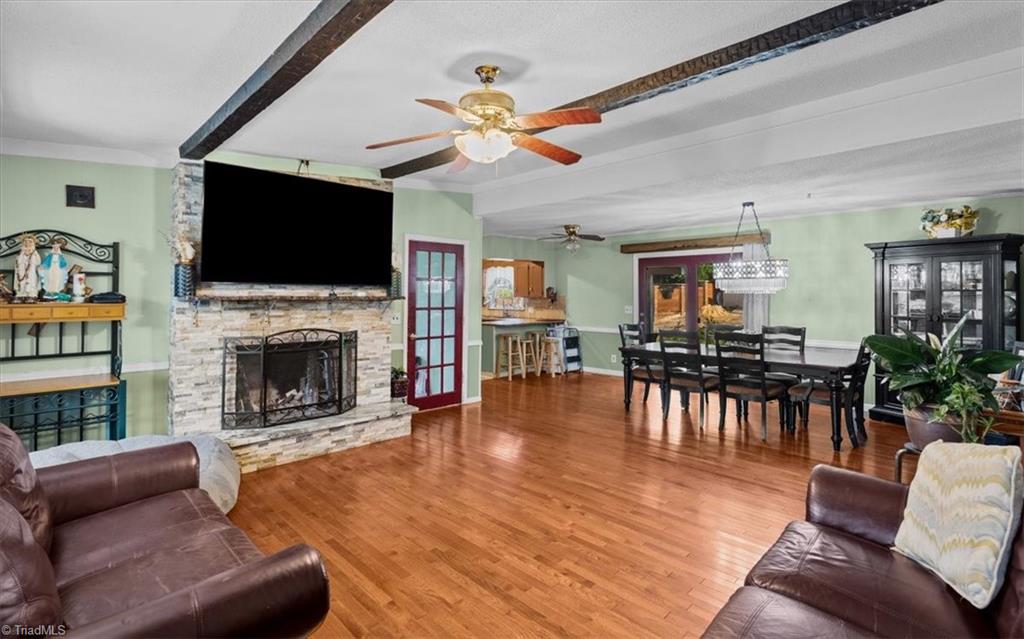 1130 Heathwood Road Property Photo 4