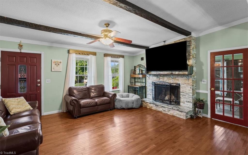 1130 Heathwood Road Property Photo 5
