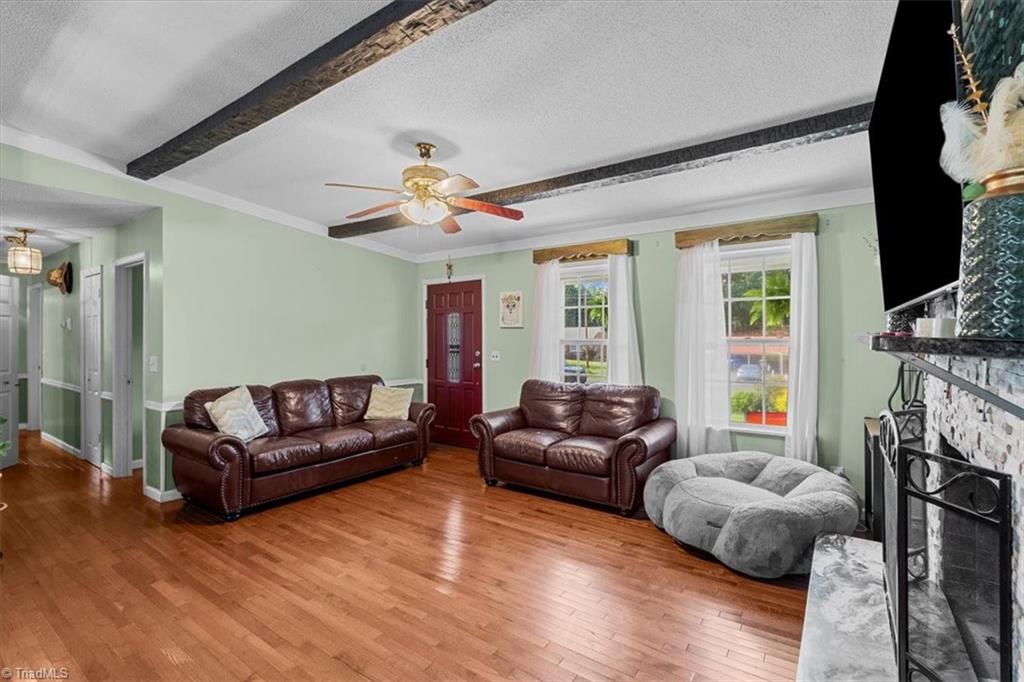 1130 Heathwood Road Property Photo 6