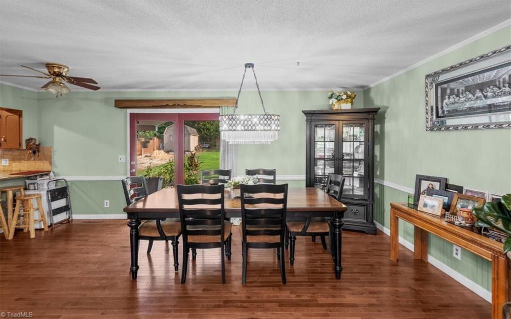 1130 Heathwood Road Property Photo 8