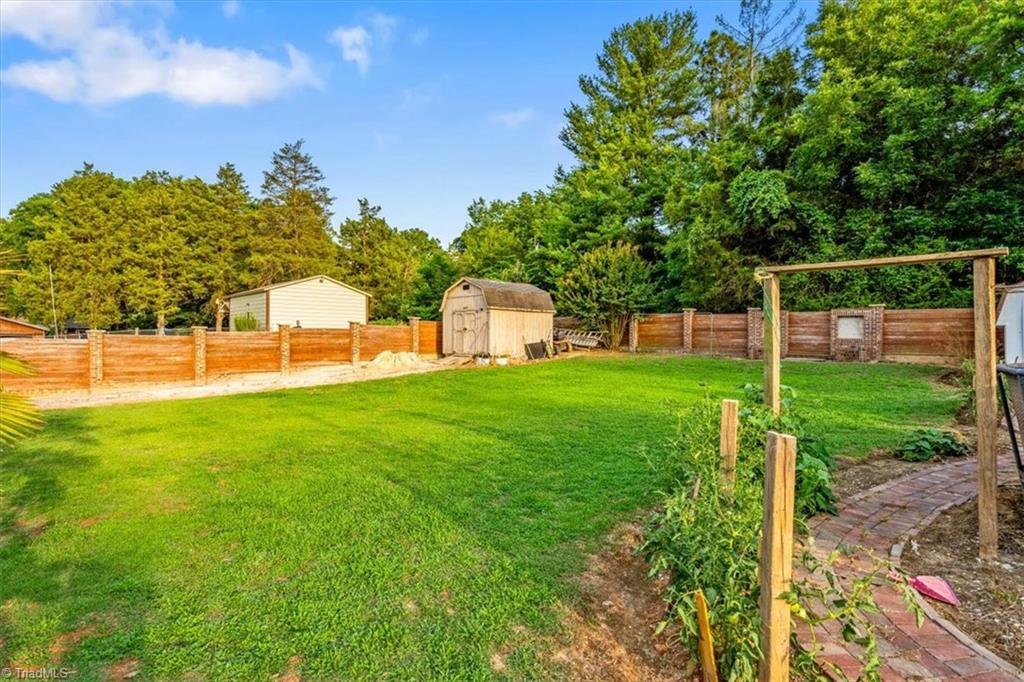 1130 Heathwood Road Property Photo 33