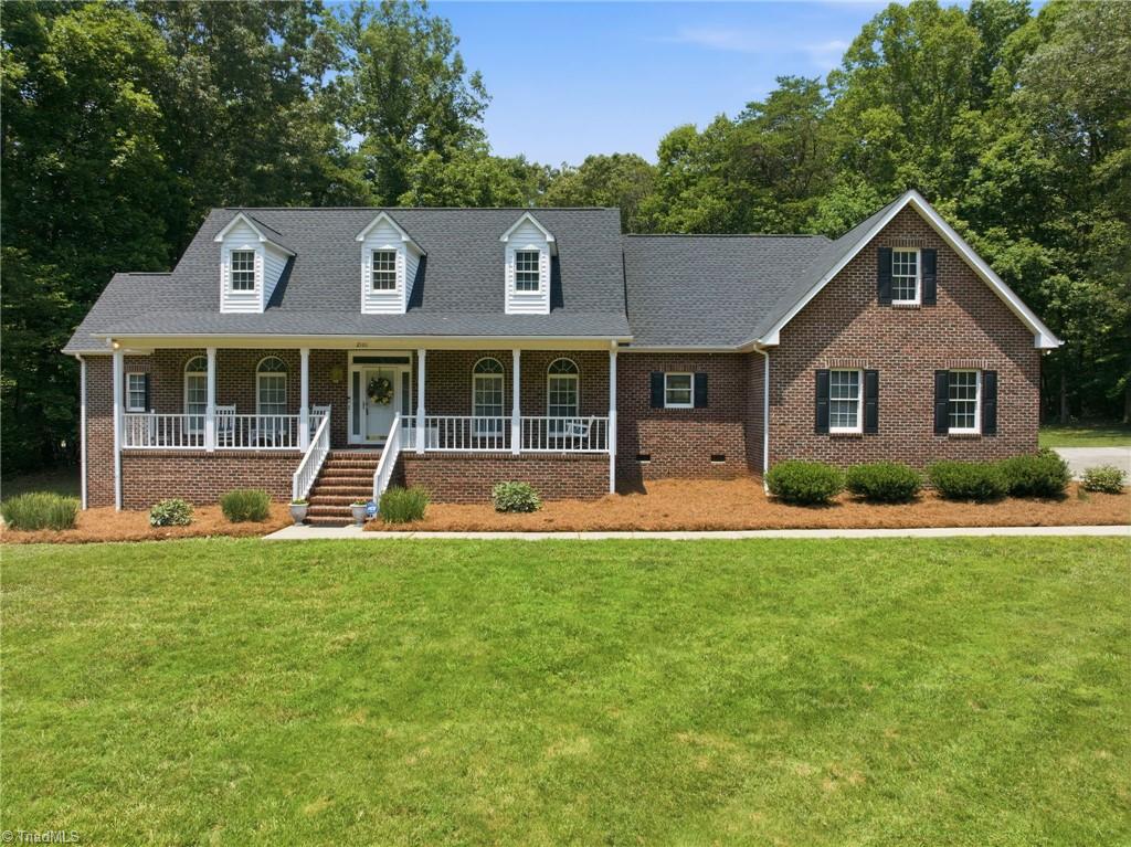 2101 River Road Property Photo 1