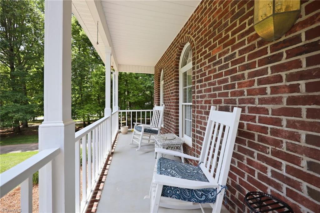 2101 River Road Property Photo 5