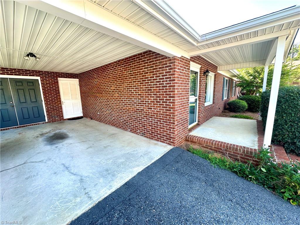 2023 N Main Street # B Property Photo 3