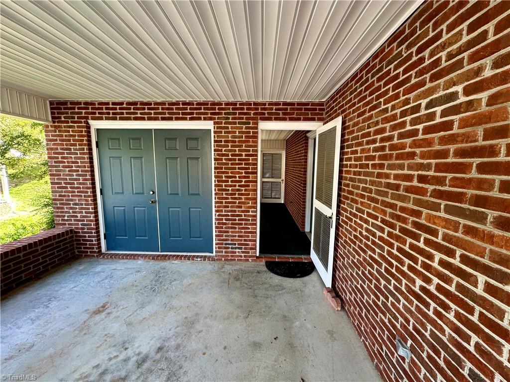 2023 N Main Street # B Property Photo 5