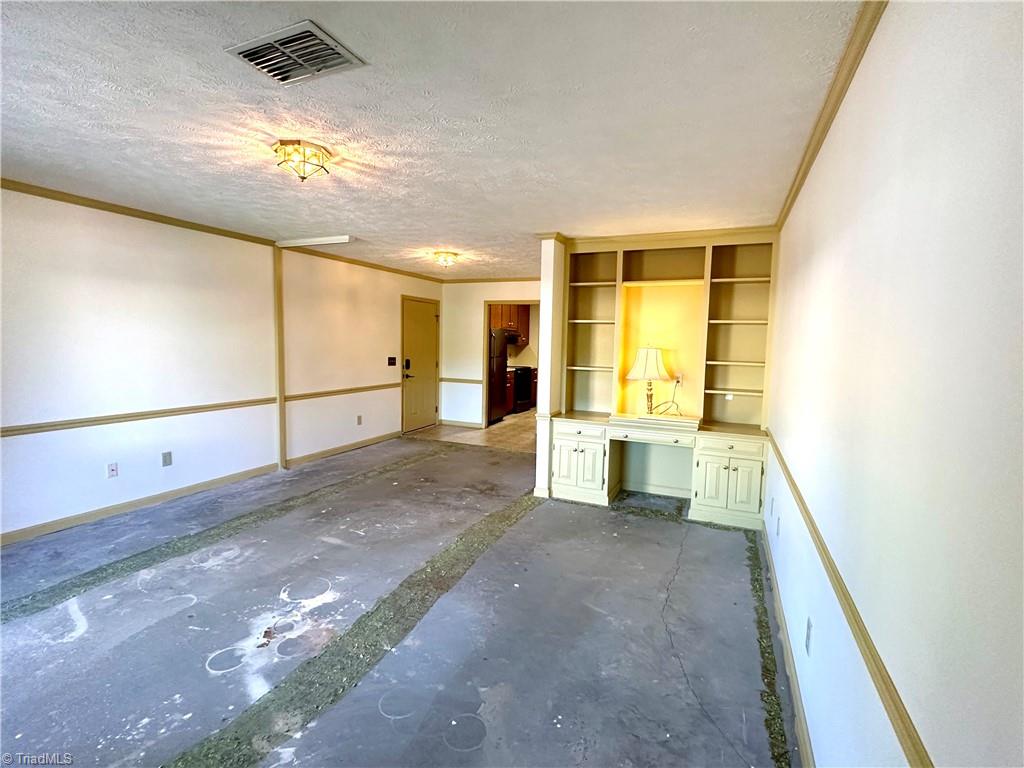2023 N Main Street # B Property Photo 14