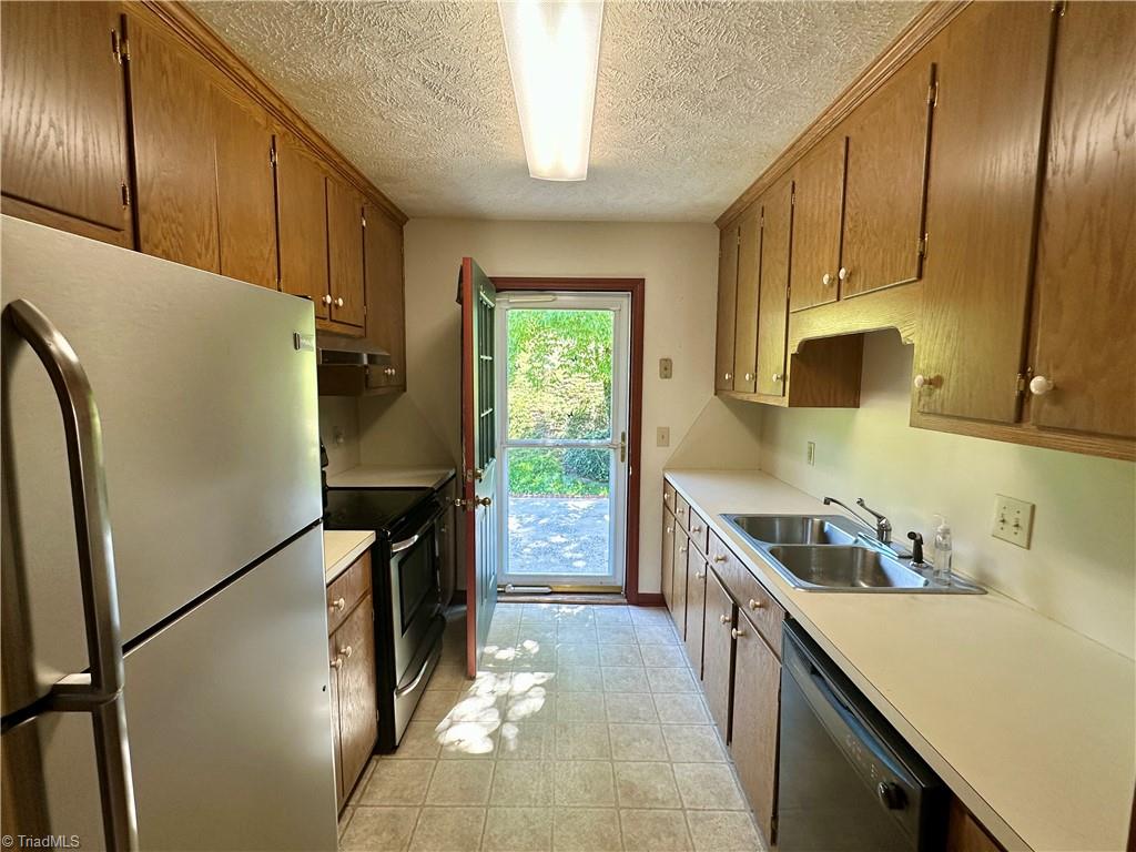 2023 N Main Street # B Property Photo 17