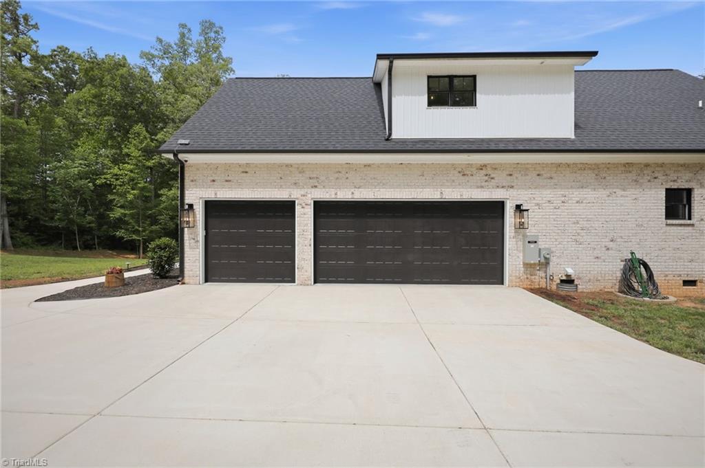 201 Sotep Lane Property Photo 4