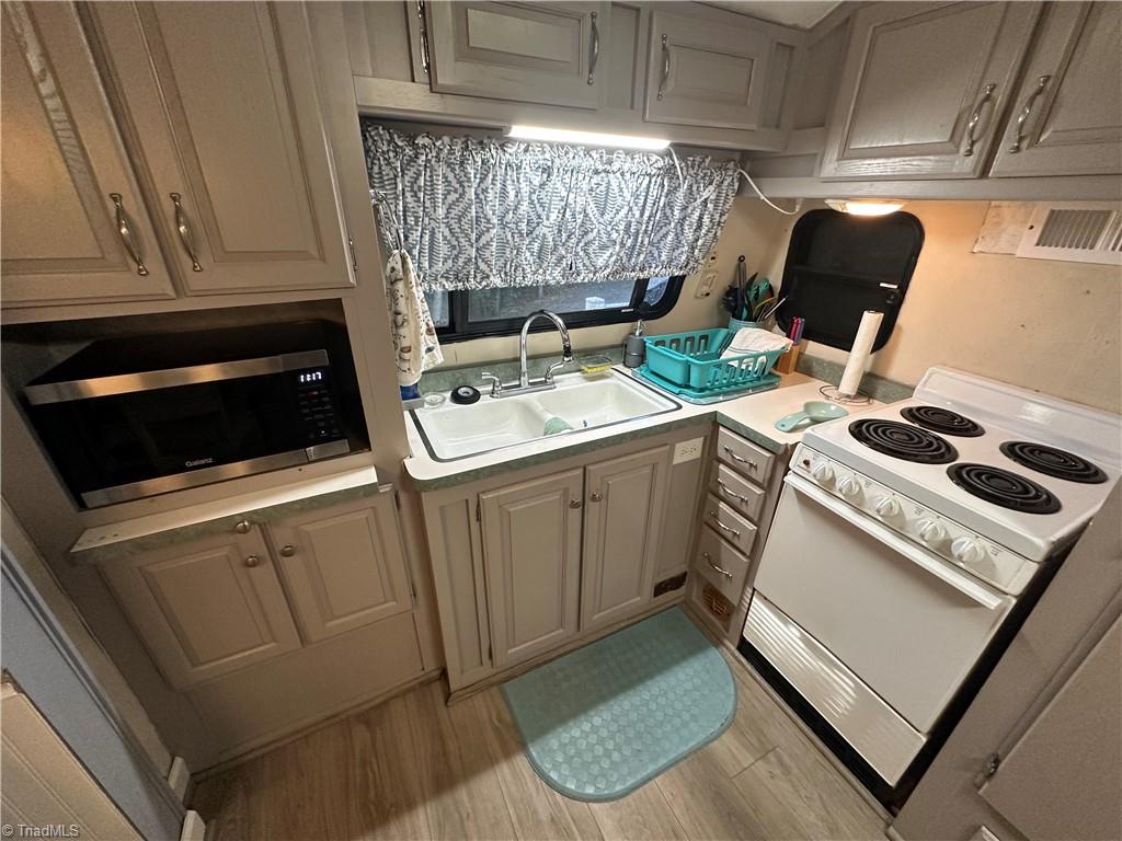 138 Marina Drive Property Photo 12