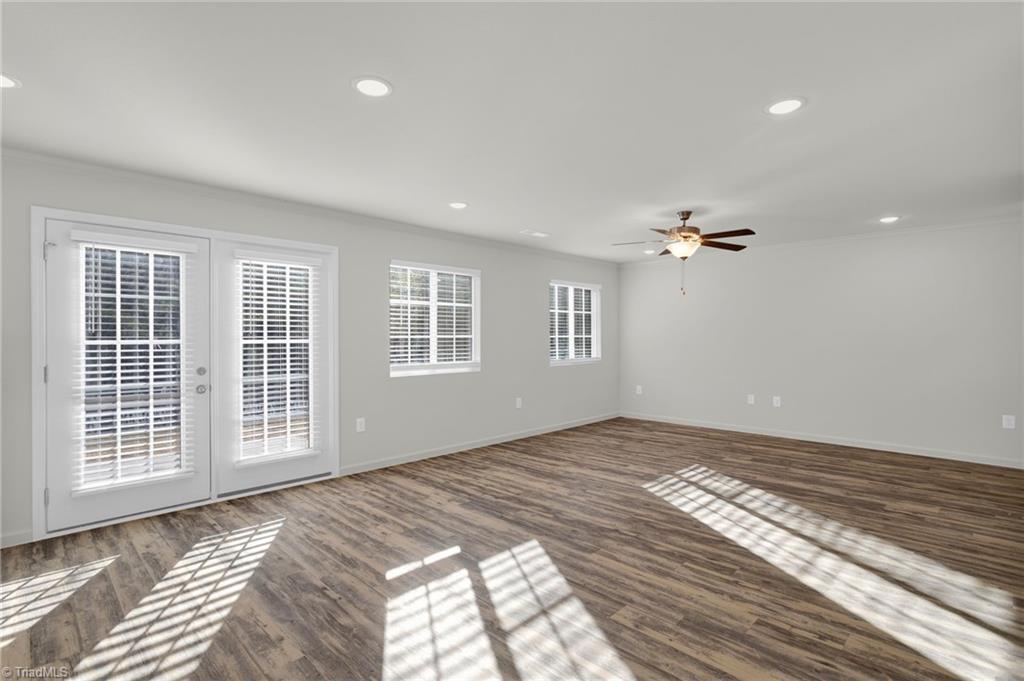 725 Torbay Drive Property Photo 17