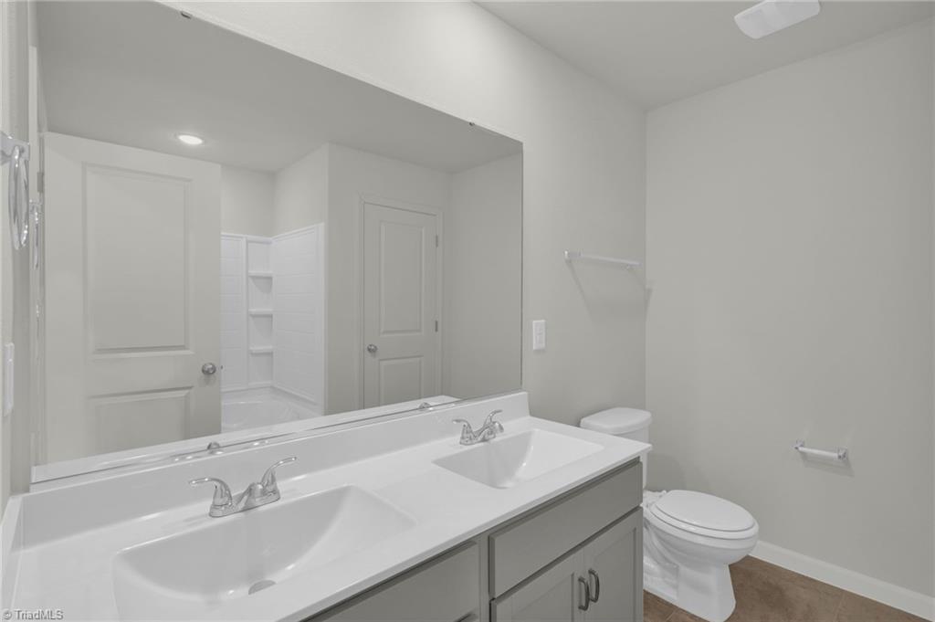 725 Torbay Drive Property Photo 20