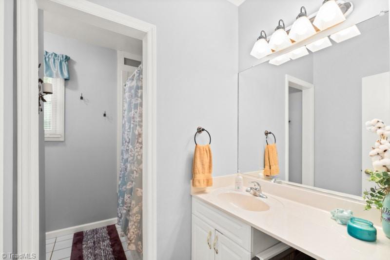 160 Pinelawn Drive Property Photo 17