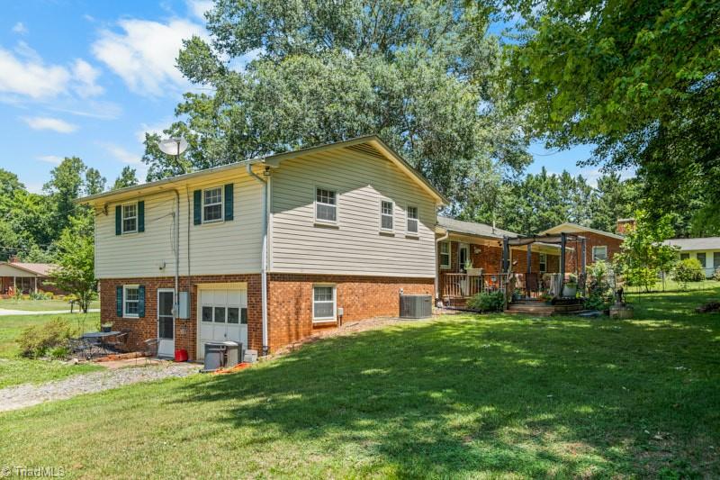 160 Pinelawn Drive Property Photo 30