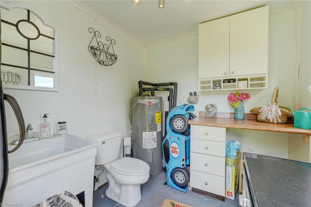 1542 Albright Avenue Property Photo 23