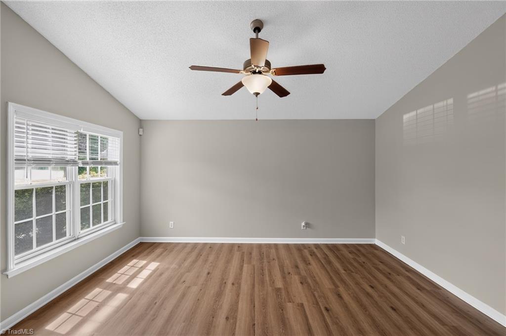 904 Rauhut Street Property Photo 11