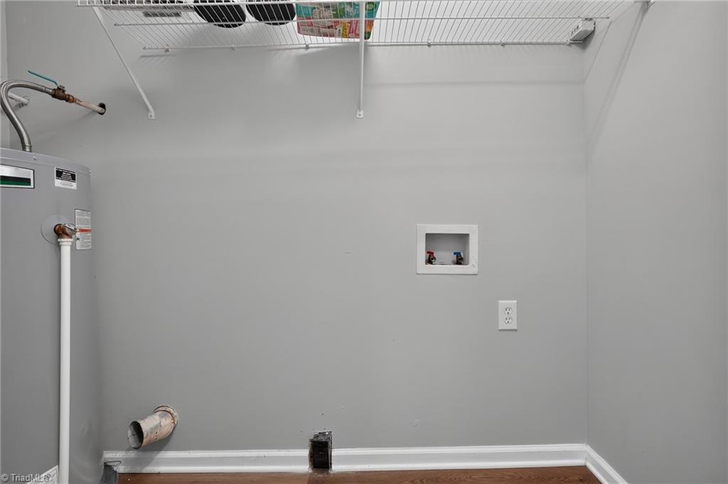 904 Rauhut Street Property Photo 14