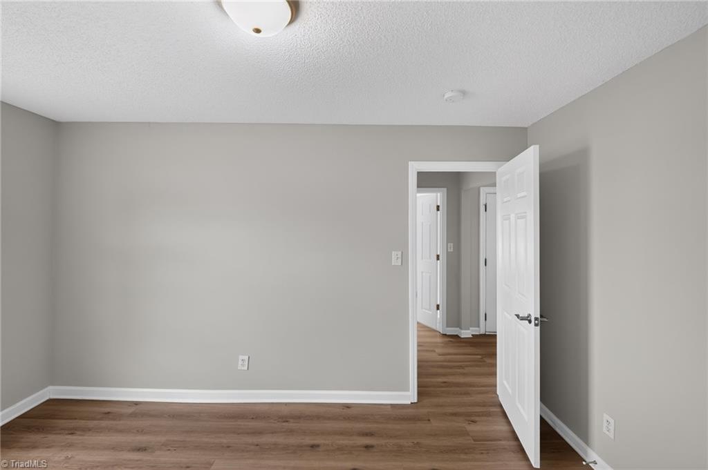 904 Rauhut Street Property Photo 22