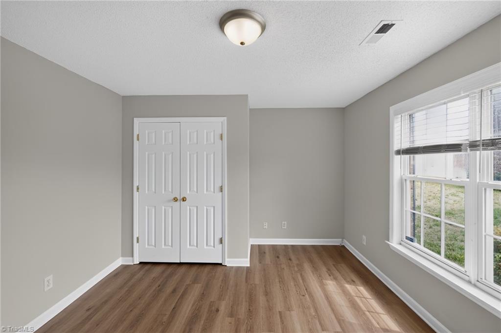 904 Rauhut Street Property Photo 25