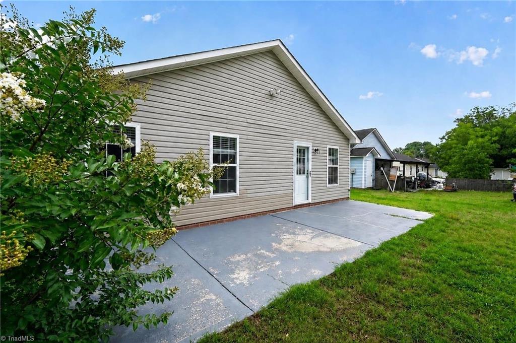 904 Rauhut Street Property Photo 34