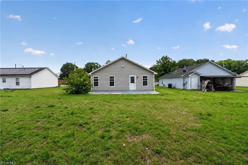 904 Rauhut Street Property Photo 35