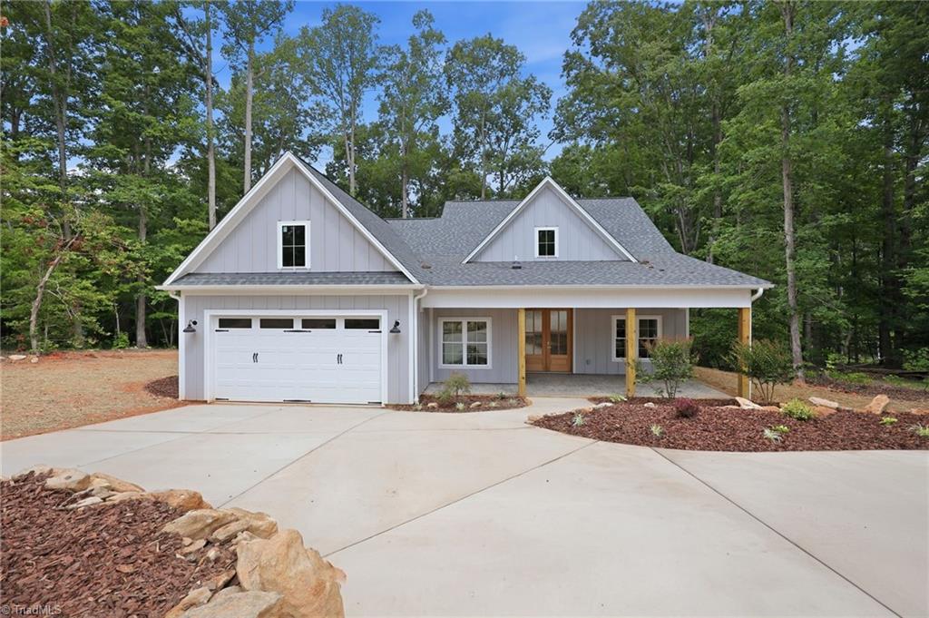 2646 Johns Ridge Drive Property Photo 2