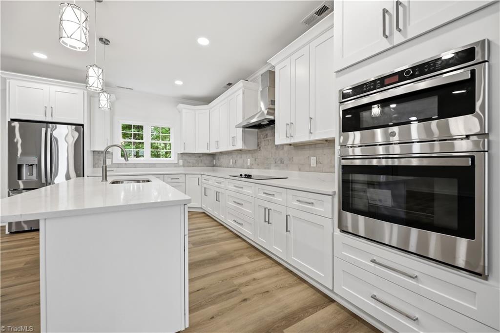 2646 Johns Ridge Drive Property Photo 12