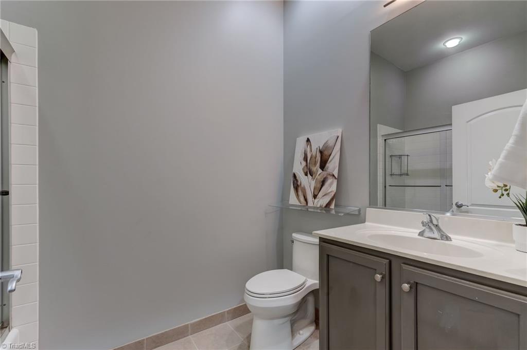 113 N Church Street # 202 Property Photo 20