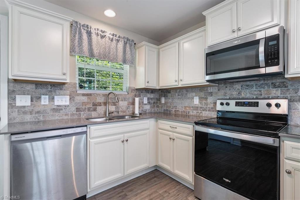 3807 Copperfield Court Property Photo 14