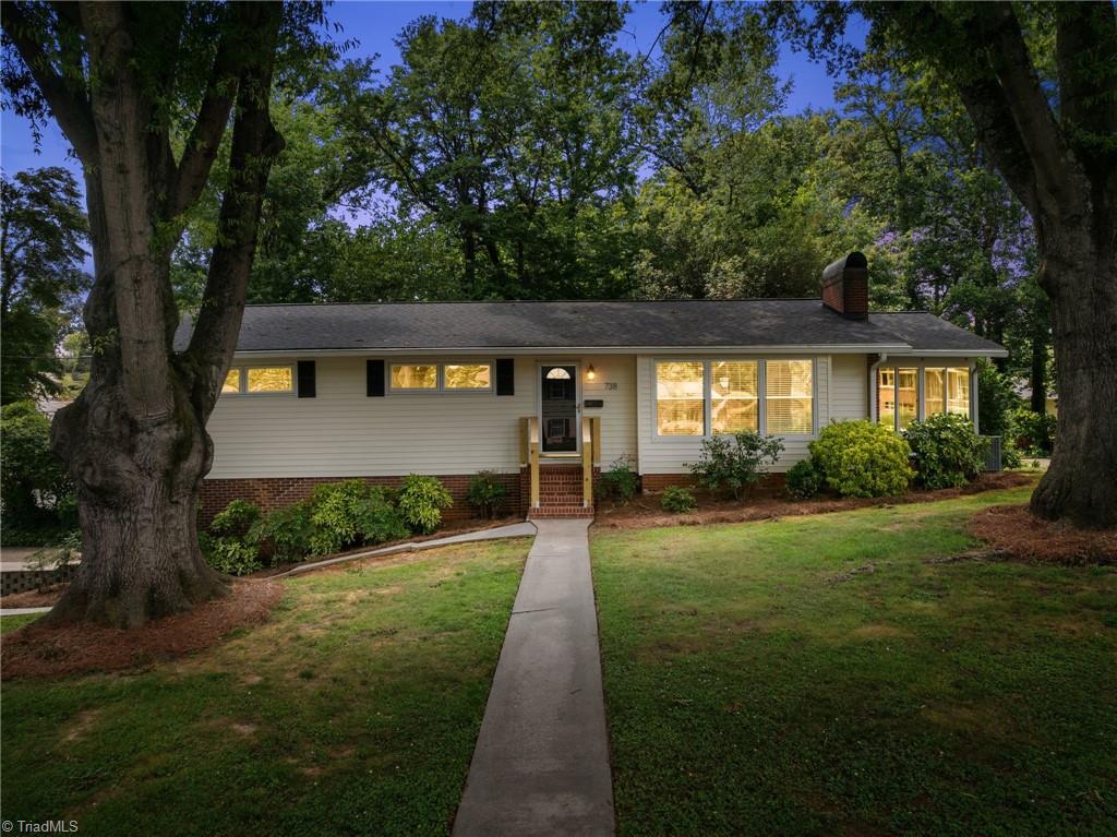 738 Elderwood Avenue Property Photo 1