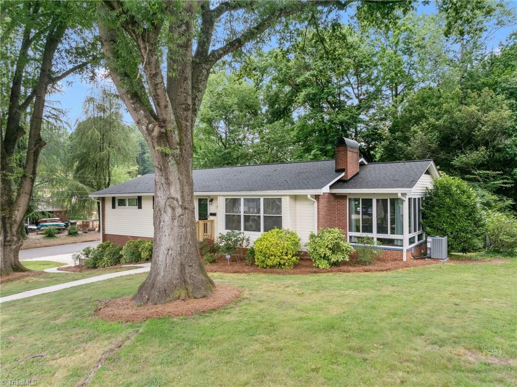 738 Elderwood Avenue Property Photo 4