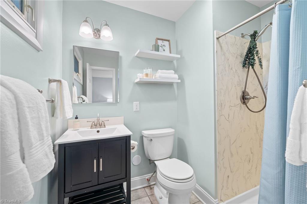 738 Elderwood Avenue Property Photo 23
