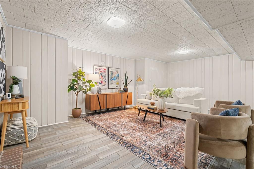 738 Elderwood Avenue Property Photo 35