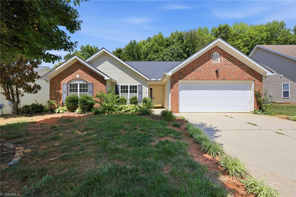514 Walnut Crossing Drive Property Photo 1