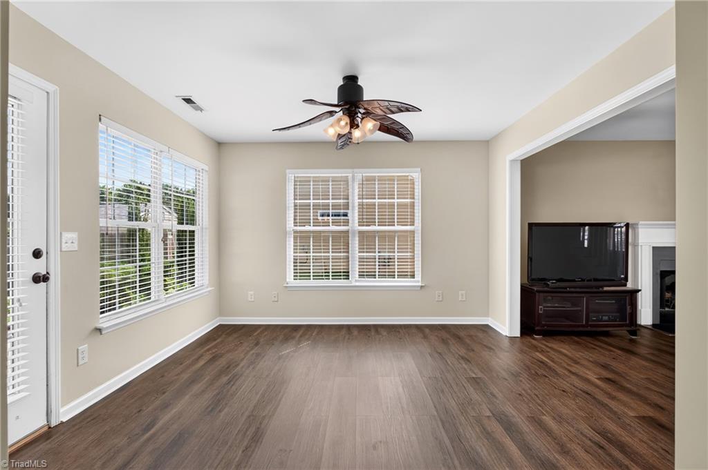 2509 Covington Loop Property Photo 13