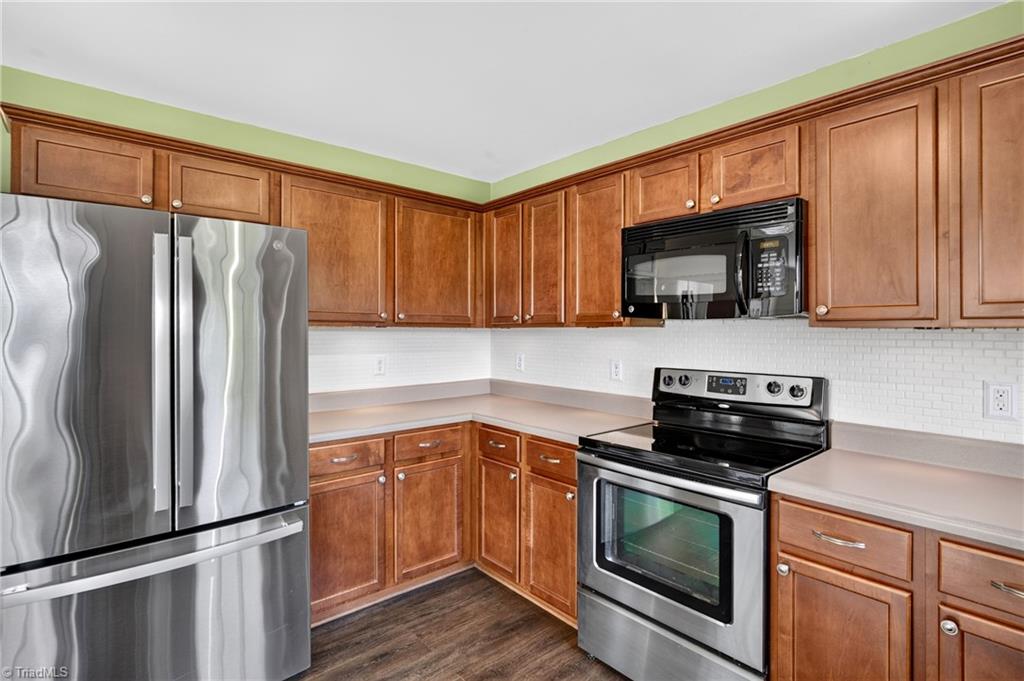 2509 Covington Loop Property Photo 19