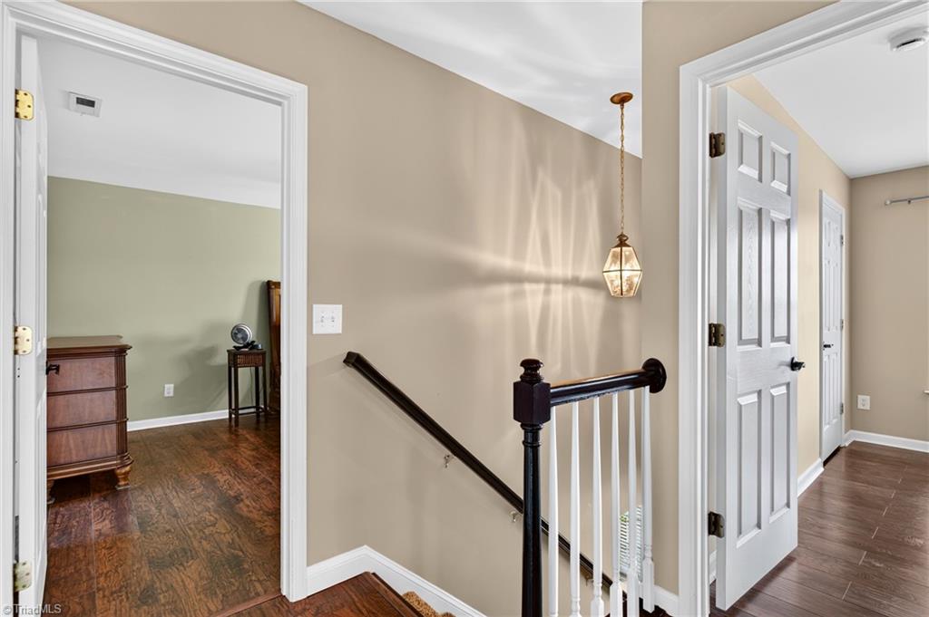 2509 Covington Loop Property Photo 30