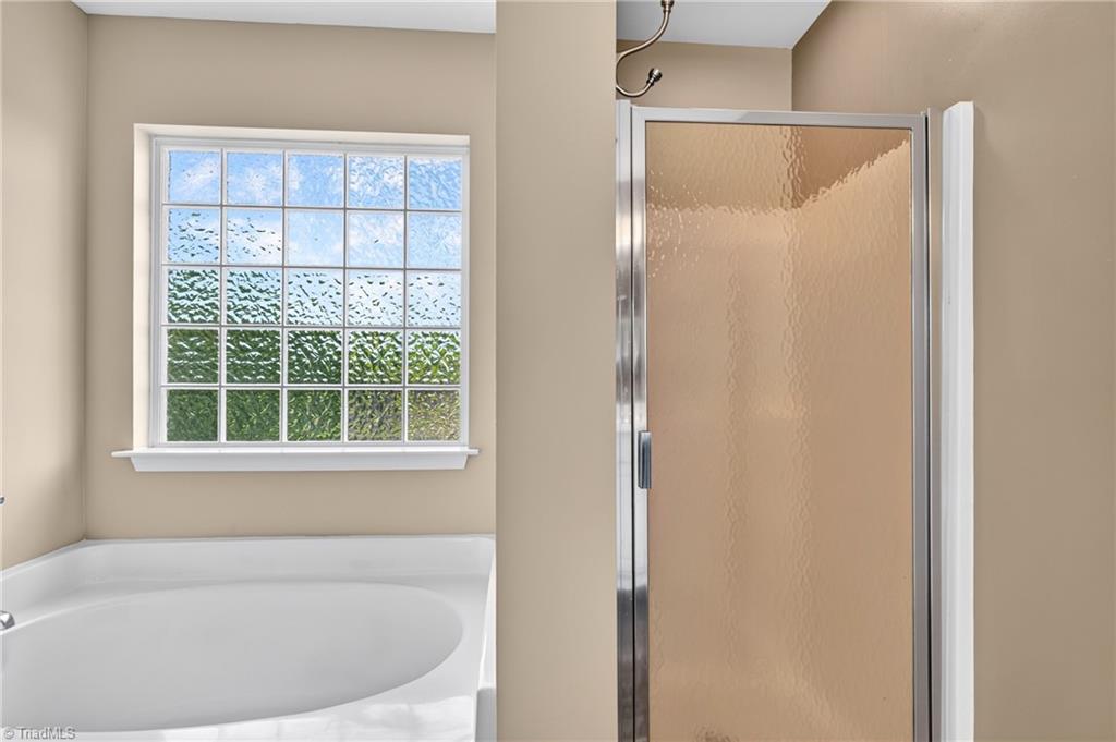 2509 Covington Loop Property Photo 36